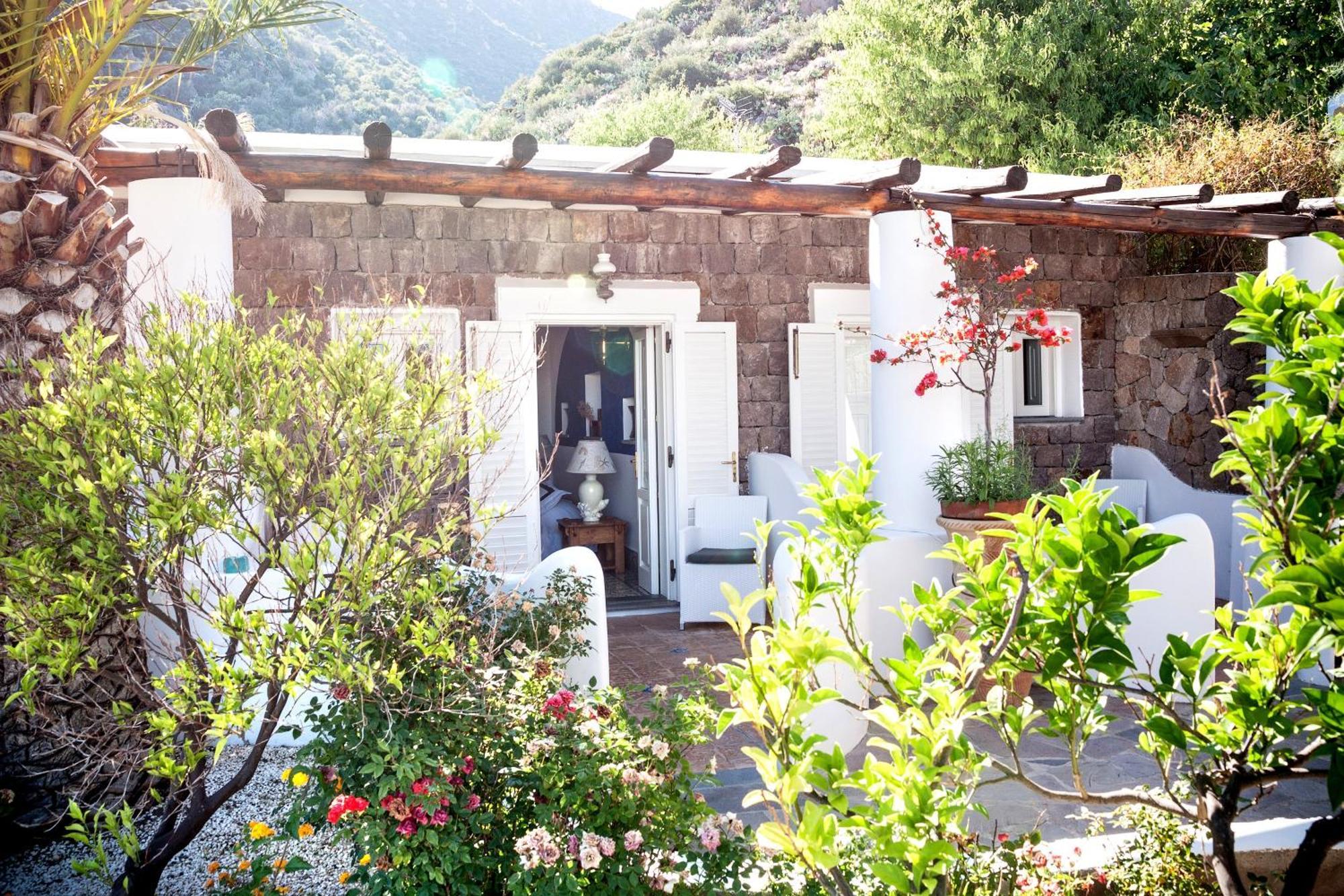 Hotel Oasi Panarea Buitenkant foto